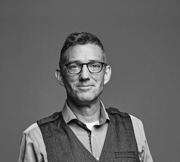 tim lewis headshot